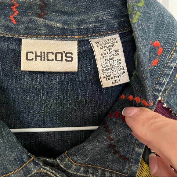 CHICO’S DENIM ABSTRACT COLOURFUL EMBROIDERED VEST - Picture 4 of 13